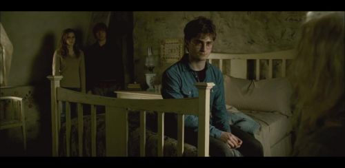 Click to view full size image
==============
HP72-Potterish-CenaInicial-124.jpg HP72-Potterish-CenaInicial-124.jpg
