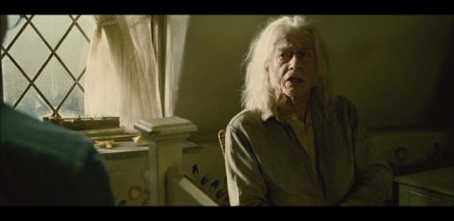 Click to view full size image
==============
HP72-Potterish-CenaInicial-127.jpg HP72-Potterish-CenaInicial-127.jpg
