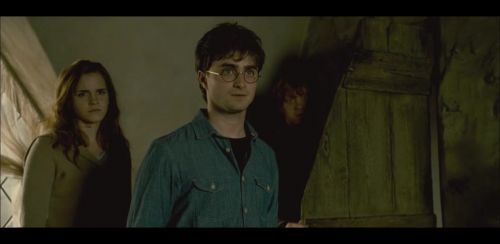 Click to view full size image
==============
HP72-Potterish-CenaInicial-168.jpg HP72-Potterish-CenaInicial-168.jpg