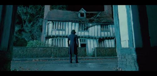 Click to view full size image
==============
HP72-Potterish-CenaInicial-25.jpg HP72-Potterish-CenaInicial-25.jpg