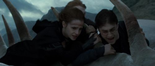Click to view full size image
==============
HP72-TrailerInternacional-Potterish-174.jpg HP72-TrailerInternacional-Potterish-174.jpg