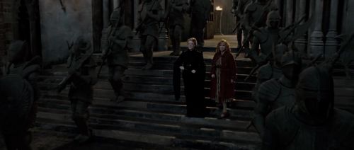 Click to view full size image
==============
HP72-TrailerInternacional-Potterish-209.jpg HP72-TrailerInternacional-Potterish-209.jpg