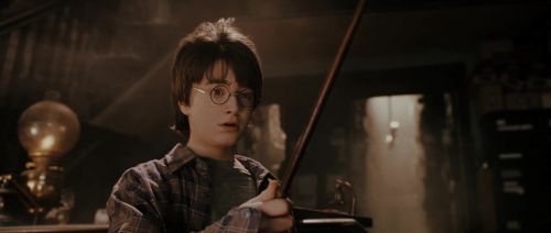 Click to view full size image
==============
HP72-TrailerInternacional-Potterish-28.jpg HP72-TrailerInternacional-Potterish-28.jpg
