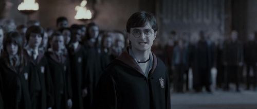 Click to view full size image
==============
HP72-TrailerInternacional-Potterish-331.jpg HP72-TrailerInternacional-Potterish-331.jpg