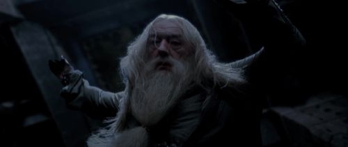 Click to view full size image
==============
HP72-TrailerInternacional-Potterish-343.jpg HP72-TrailerInternacional-Potterish-343.jpg