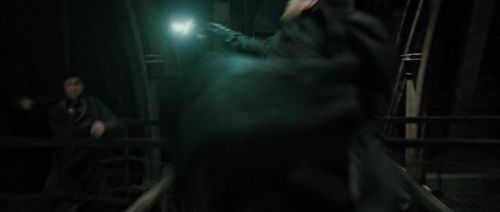 Click to view full size image
==============
HP72-TrailerInternacional-Potterish-464.jpg HP72-TrailerInternacional-Potterish-464.jpg