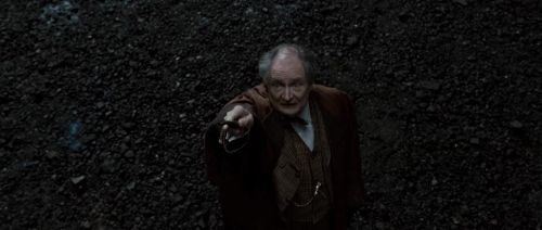 Click to view full size image
==============
HP72-TrailerInternacional-Potterish-498.jpg HP72-TrailerInternacional-Potterish-498.jpg