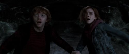 Click to view full size image
==============
HP72-TrailerInternacional-Potterish-543.jpg HP72-TrailerInternacional-Potterish-543.jpg