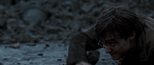 Click to view full size image
==============
HP72-TrailerInternacional-Potterish-589.jpg HP72-TrailerInternacional-Potterish-589.jpg