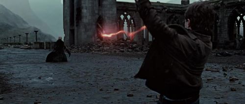 Click to view full size image
==============
HP72-TrailerInternacional-Potterish-598.jpg HP72-TrailerInternacional-Potterish-598.jpg