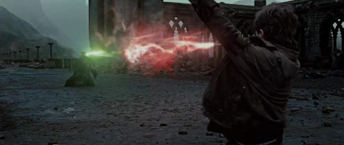 Click to view full size image
==============
HP72-TrailerInternacional-Potterish-600.jpg HP72-TrailerInternacional-Potterish-600.jpg