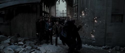 Click to view full size image
==============
HP72-TrailerInternacional-Potterish-614.jpg HP72-TrailerInternacional-Potterish-614.jpg