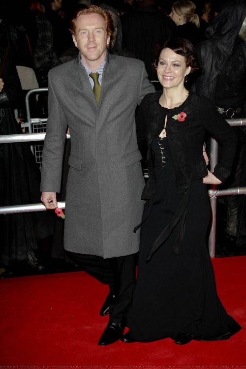 Click to view full size image
==============
HP7_PT1_premiere_london_9_2812229.jpg HP7_PT1_premiere_london_9_2812229.jpg