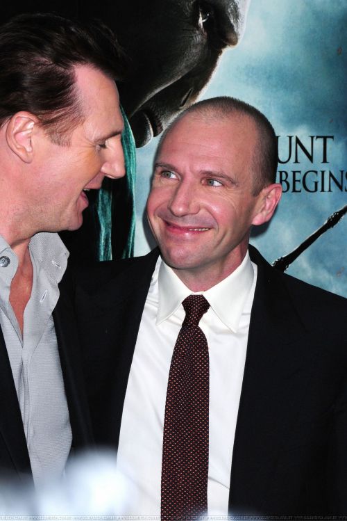 Click to view full size image
==============
HP7_pt1_premiere_NY_6_286229.jpg HP7_pt1_premiere_NY_6_286229.jpg