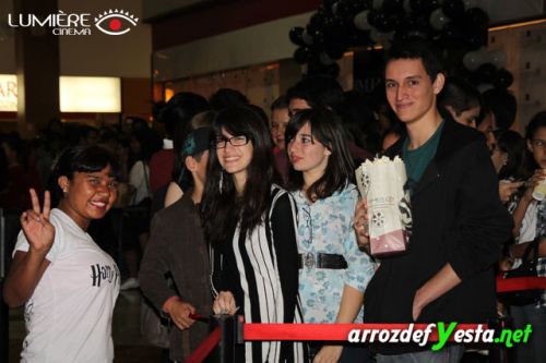 Click to view full size image
==============
Harry2520Lumiere2520_44_.jpg Harry2520Lumiere2520_44_.jpg