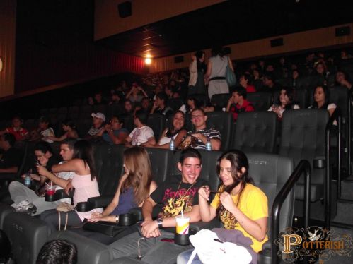 Click to view full size image
==============
Harry_Potter_7_-_pre_estreia_284929.jpg Harry_Potter_7_-_pre_estreia_284929.jpg