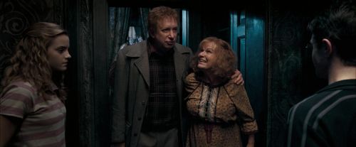 Click to view full size image
==============
OdF-Potterish_1096.jpg OdF-Potterish_1096.jpg
