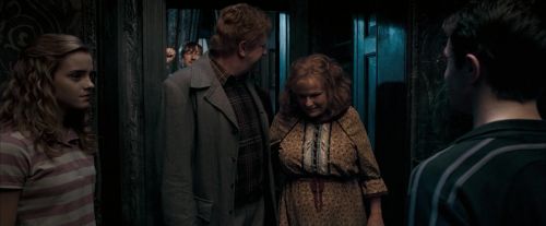 Click to view full size image
==============
OdF-Potterish_1102.jpg OdF-Potterish_1102.jpg