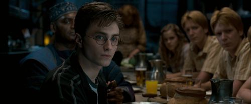 Click to view full size image
==============
OdF-Potterish_1210.jpg OdF-Potterish_1210.jpg