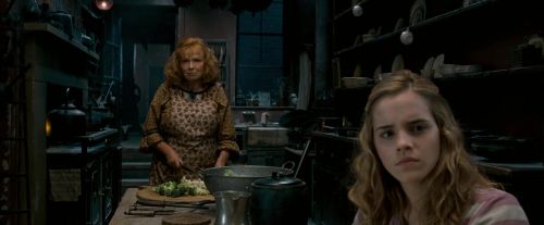 Click to view full size image
==============
OdF-Potterish_1231.jpg OdF-Potterish_1231.jpg
