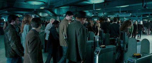 Click to view full size image
==============
OdF-Potterish_1299.jpg OdF-Potterish_1299.jpg