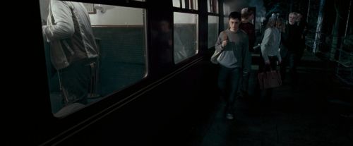 Click to view full size image
==============
OdF-Potterish_2042.jpg OdF-Potterish_2042.jpg