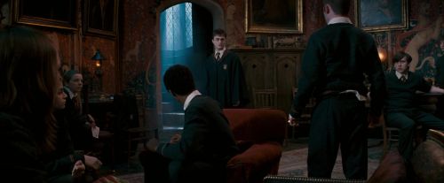 Click to view full size image
==============
OdF-Potterish_2410.jpg OdF-Potterish_2410.jpg