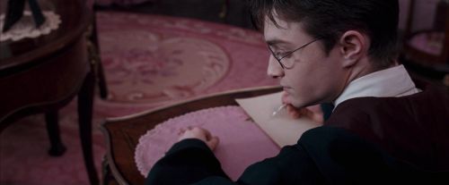 Click to view full size image
==============
OdF-Potterish_2803.jpg OdF-Potterish_2803.jpg