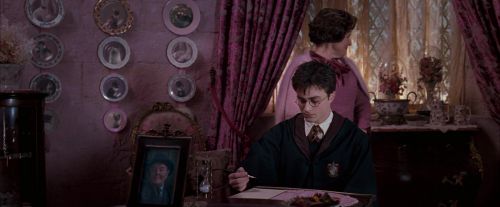 Click to view full size image
==============
OdF-Potterish_2815.jpg OdF-Potterish_2815.jpg