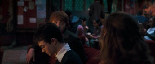 Click to view full size image
==============
OdF-Potterish_2959.jpg OdF-Potterish_2959.jpg