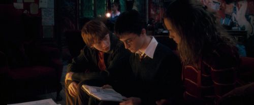 Click to view full size image
==============
OdF-Potterish_2988.jpg OdF-Potterish_2988.jpg