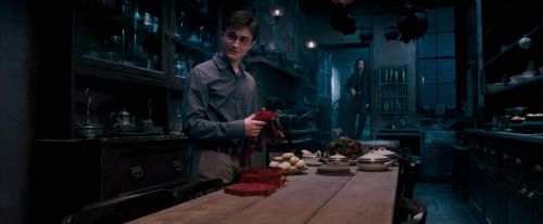 Click to view full size image
==============
OdF-Potterish_5228.jpg OdF-Potterish_5228.jpg