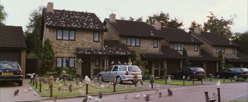 Click to view full size image
==============
PF-Potterish_00954.jpg PF-Potterish_00954.jpg