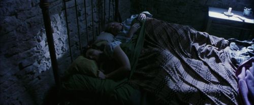 Click to view full size image
==============
PF-Potterish_01064.jpg PF-Potterish_01064.jpg