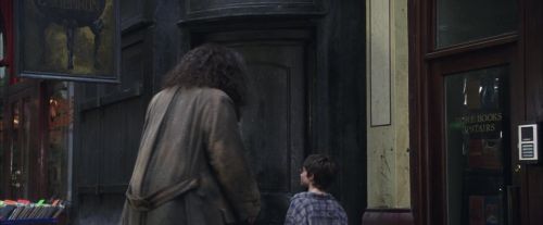 Click to view full size image
==============
PF-Potterish_01612.jpg PF-Potterish_01612.jpg