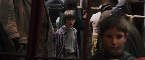Click to view full size image
==============
PF-Potterish_01840.jpg PF-Potterish_01840.jpg