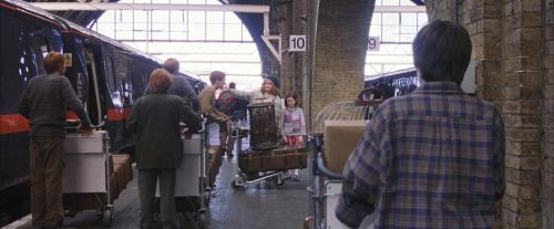 Click to view full size image
==============
PF-Potterish_02779.jpg PF-Potterish_02779.jpg
