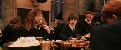 Click to view full size image
==============
PF-Potterish_03999.jpg PF-Potterish_03999.jpg