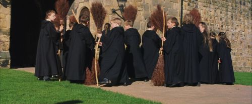 Click to view full size image
==============
PF-Potterish_04878.jpg PF-Potterish_04878.jpg