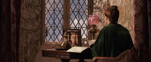 Click to view full size image
==============
PF-Potterish_05011.jpg PF-Potterish_05011.jpg