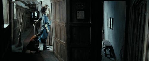 Click to view full size image
==============
PdA-Potterish_1037.jpg PdA-Potterish_1037.jpg