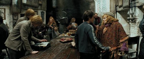 Click to view full size image
==============
PdA-Potterish_1099.jpg PdA-Potterish_1099.jpg