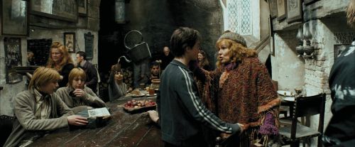 Click to view full size image
==============
PdA-Potterish_1101.jpg PdA-Potterish_1101.jpg