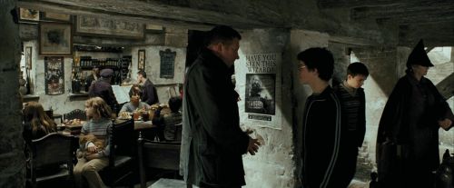 Click to view full size image
==============
PdA-Potterish_1143.jpg PdA-Potterish_1143.jpg