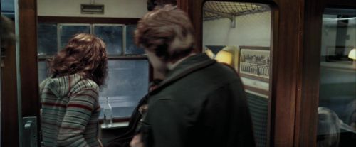 Click to view full size image
==============
PdA-Potterish_1232.jpg PdA-Potterish_1232.jpg