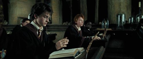 Click to view full size image
==============
PdA-Potterish_3391.jpg PdA-Potterish_3391.jpg