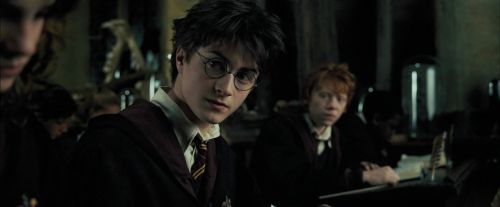 Click to view full size image
==============
PdA-Potterish_3424.jpg PdA-Potterish_3424.jpg