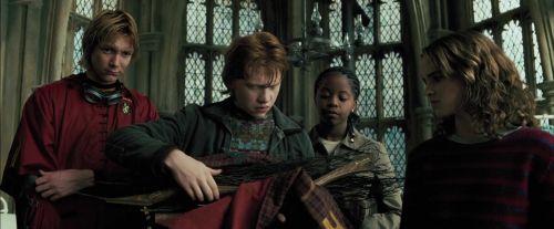 Click to view full size image
==============
PdA-Potterish_3644.jpg PdA-Potterish_3644.jpg