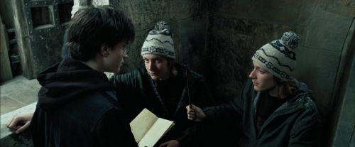 Click to view full size image
==============
PdA-Potterish_3809.jpg PdA-Potterish_3809.jpg