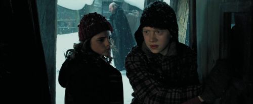 Click to view full size image
==============
PdA-Potterish_4096.jpg PdA-Potterish_4096.jpg